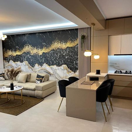 Sas 2 Luxury Apartments Mamaia Buitenkant foto