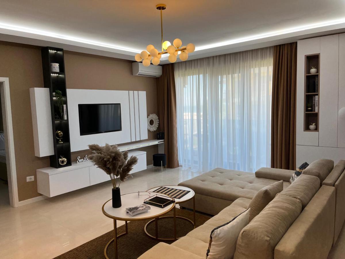 Sas 2 Luxury Apartments Mamaia Buitenkant foto