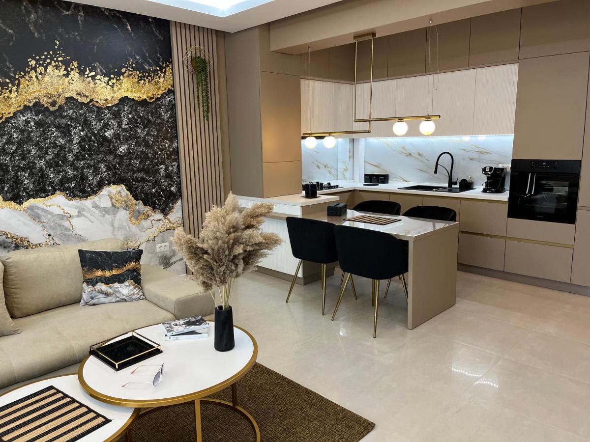 Sas 2 Luxury Apartments Mamaia Buitenkant foto