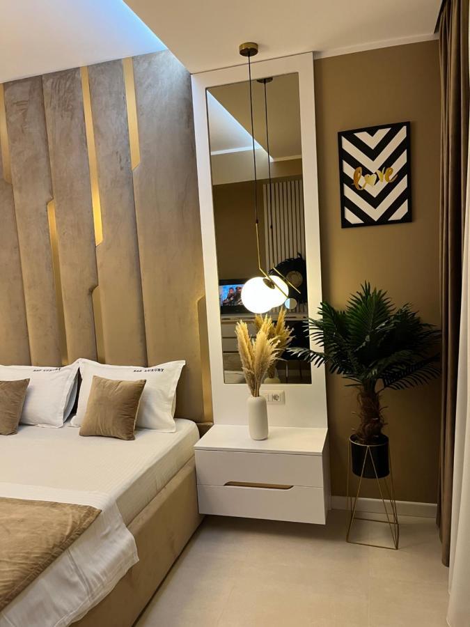 Sas 2 Luxury Apartments Mamaia Buitenkant foto