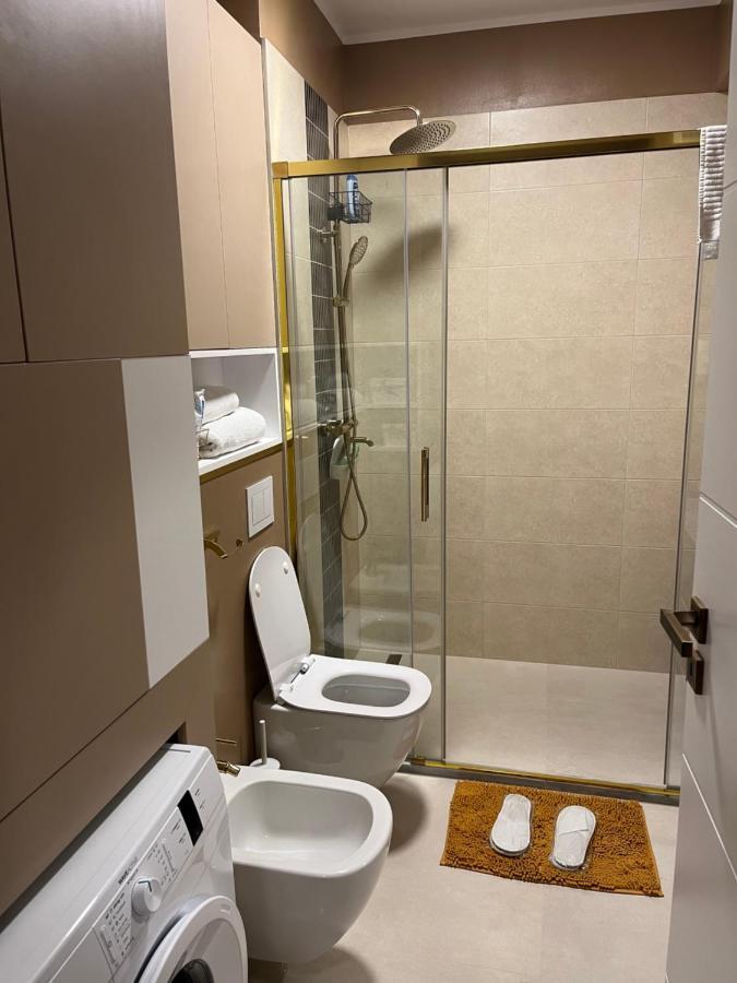 Sas 2 Luxury Apartments Mamaia Buitenkant foto